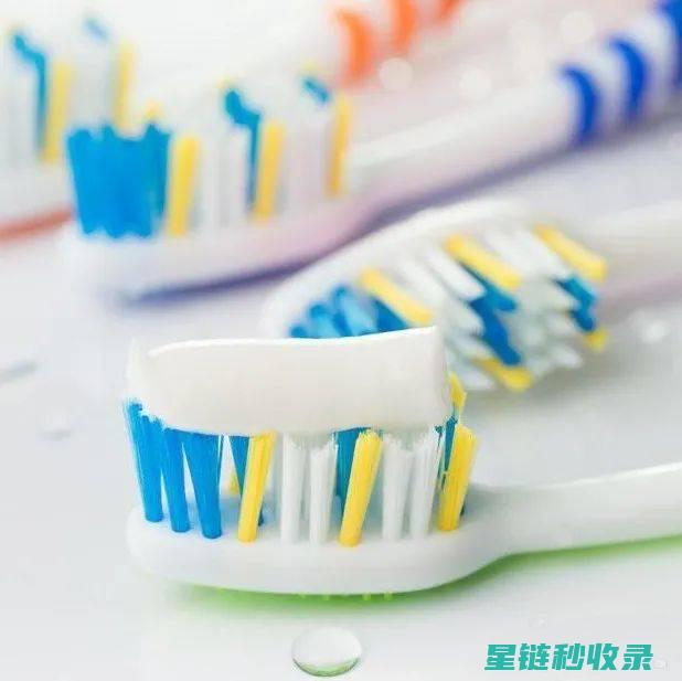 牙膏小妙用：去除水壶水垢，让茶具焕然一新 (牙膏小妙用)